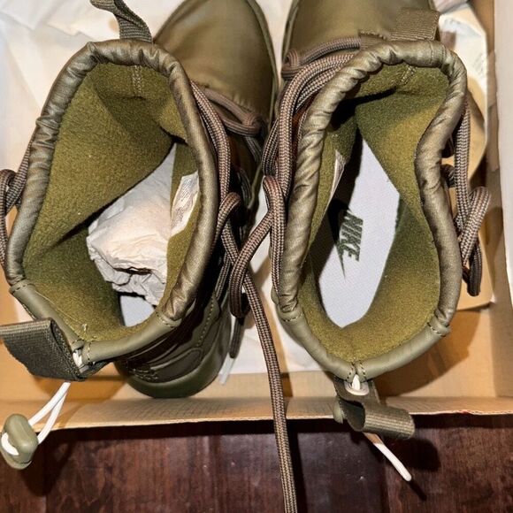 Nike Tanjun High Rise Phantom Sneaker Boots size 5 - Picture 4 of 6